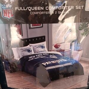 NFL New England Patriots Navy Blue Comforter Set
